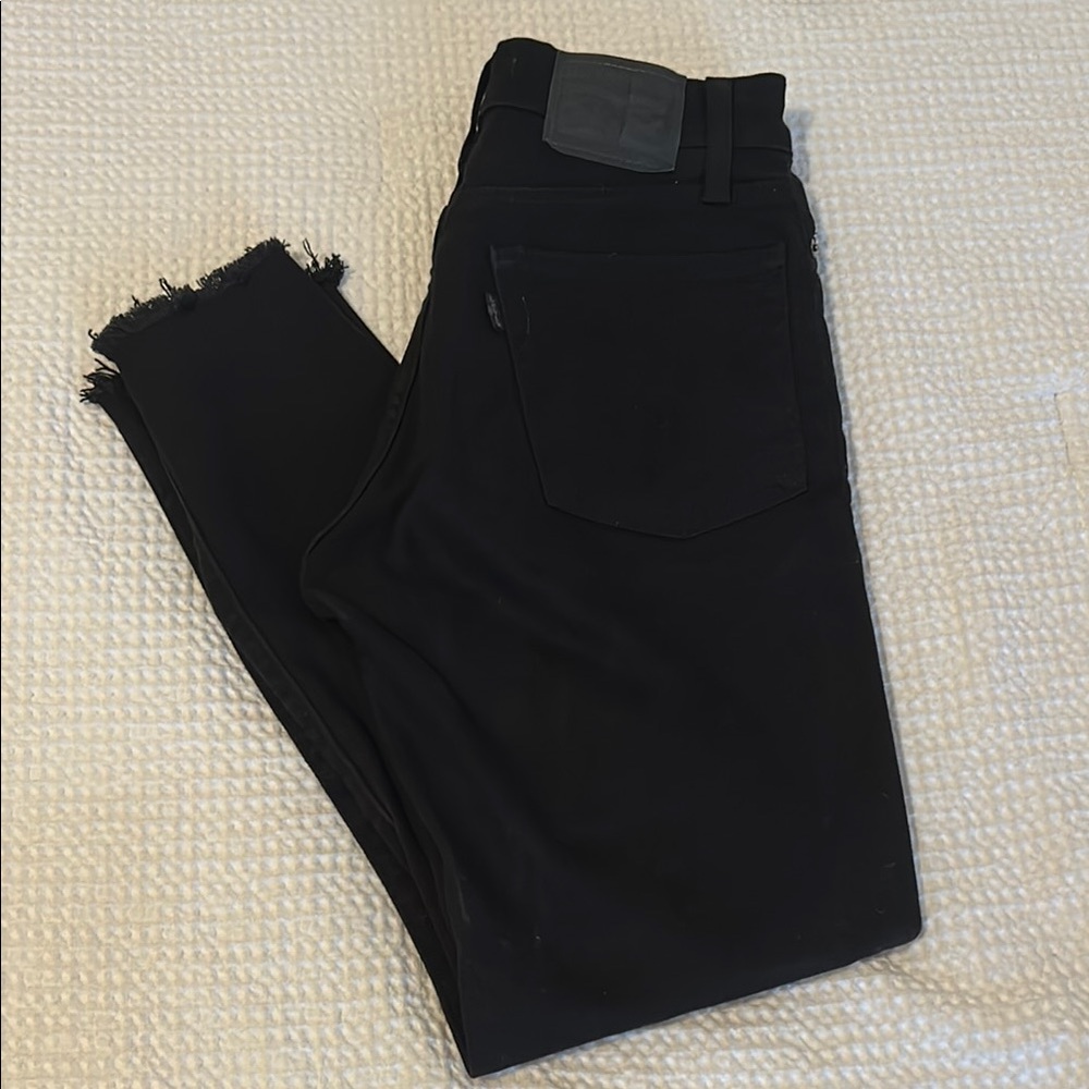 Levi’s Black Wedgie Skinny Jeans (Distressed) - Size 26